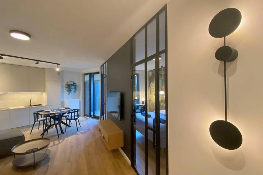 Apartamenty Portova Q4Apartments غدينيا المظهر الخارجي الصورة